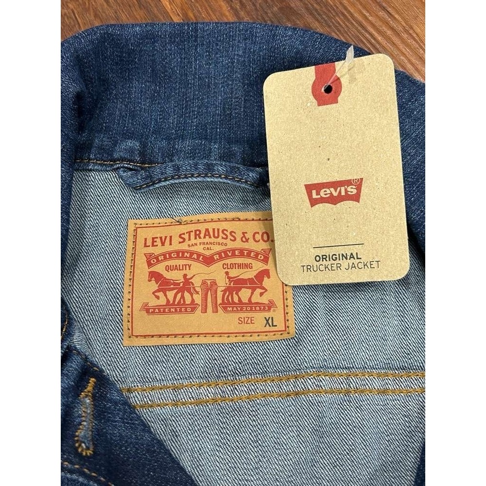 Levi's Original Trucker Jean Jacket Womens XL Medium Wash Blue Denim Cropped NWT - Picture 6 of 10